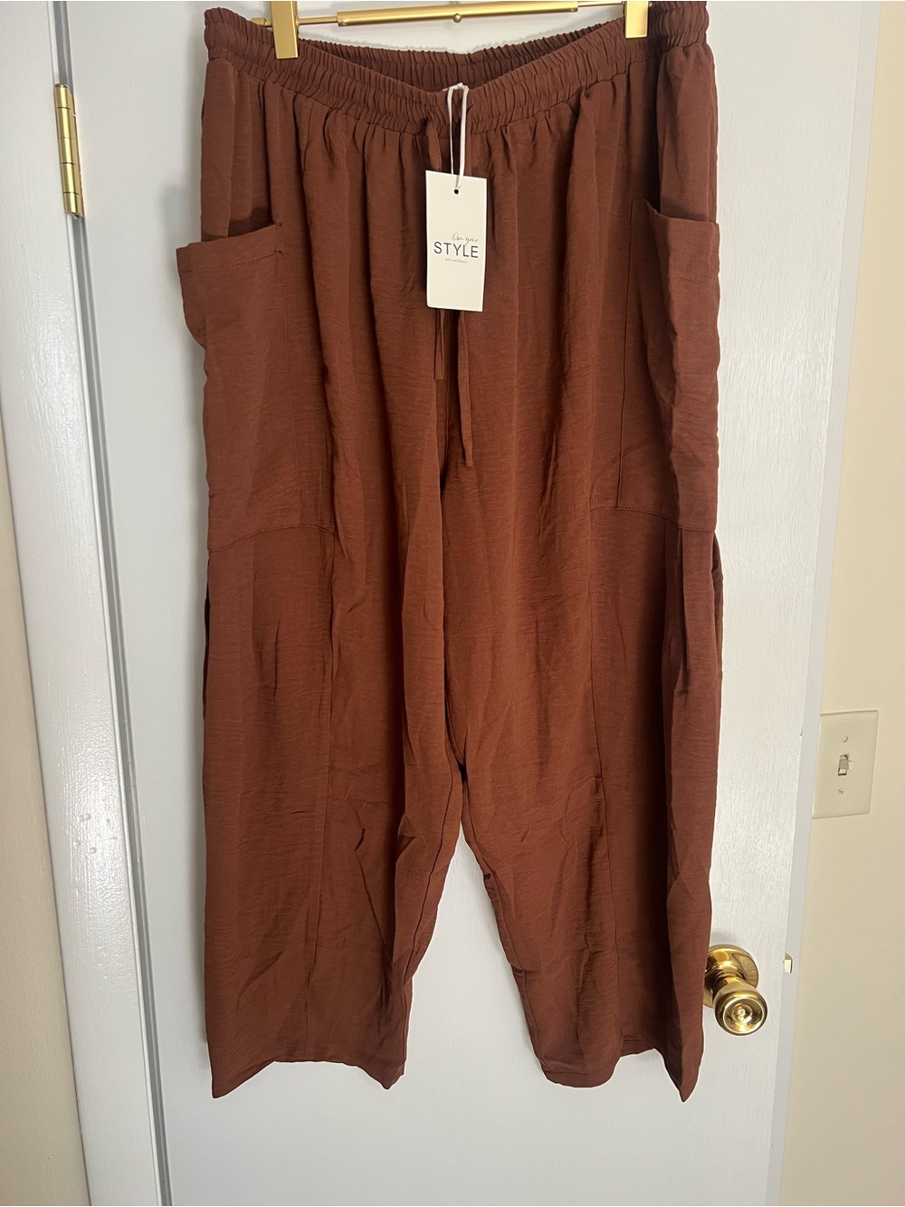 Women’s XL cropped brown lightweight pant
